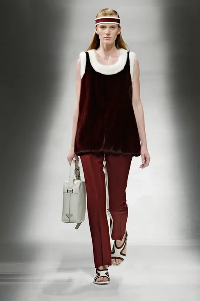 Look 2